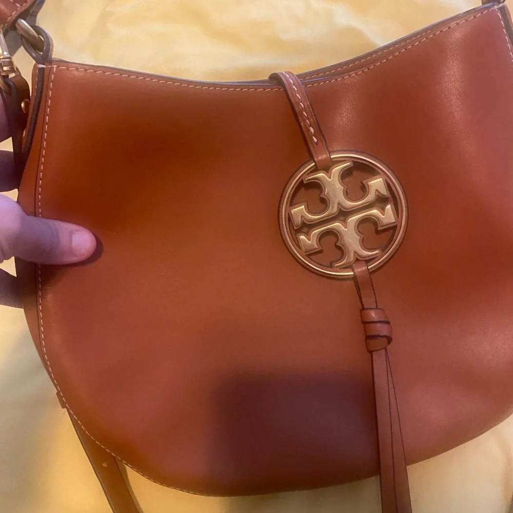 New Tory Burch Mini Miller Brown Cognac Leather Hobo Saddle Crossbody Bag Purse